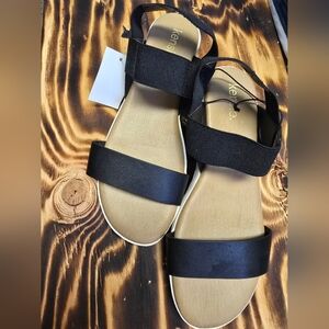Kensie Black and Tan Women's Sandals